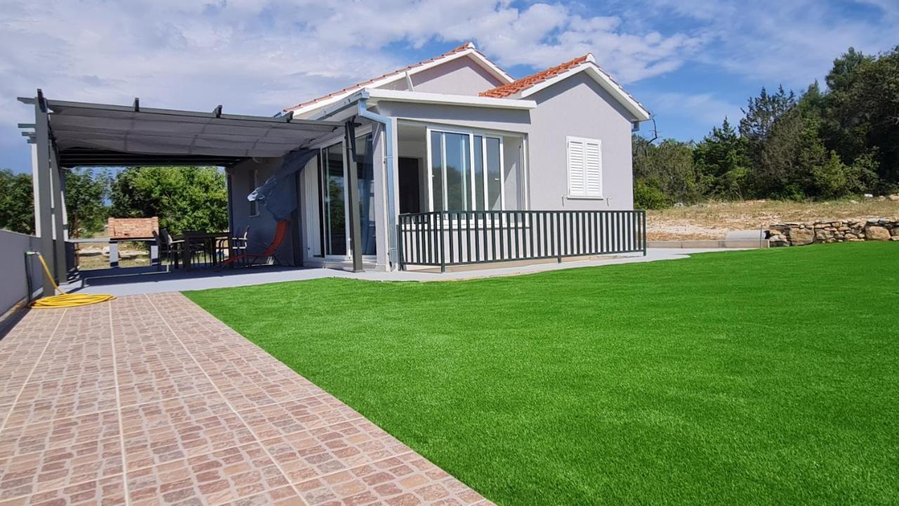 Nane Garden House With Heated Pool Villa Mirca  Exterior photo
